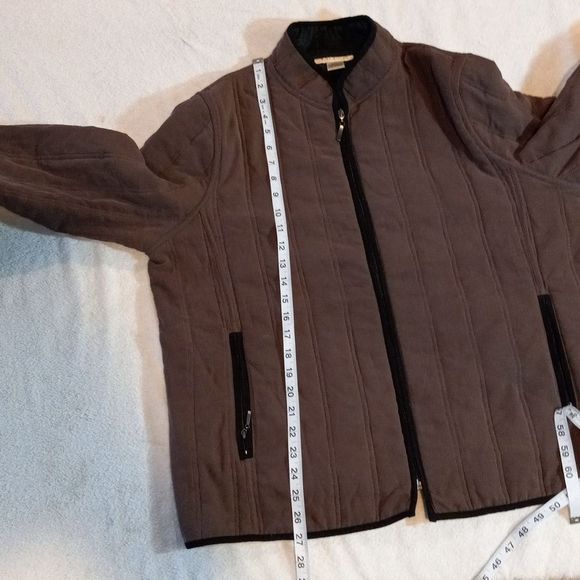 Vintage LUTAR Tan Black Lined Silk Coat - Picture 10 of 15